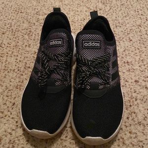 Boys Adidas shoes sz 7 good condition